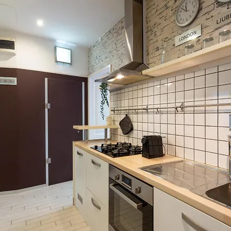 Old Town Sixteen Apartma Ljubljana